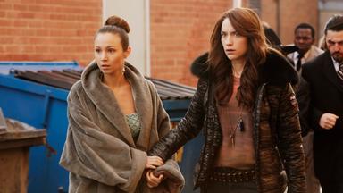 Wynonna Earp 1x13